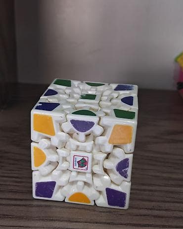 rubik kubu: Məhsul: Mexaniki “Gear Cube” tipli 3x3 bulmacalı kub Təsvir: - Dişli — 1
