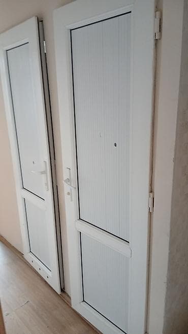 PVC qapılar – 2 ədəd - Material: ağ rəngli PVC profillər - Panel