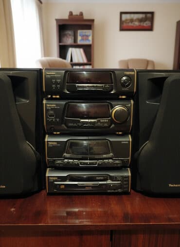 Mikrofonlar: Technics hi-fi audio sistemi – çoxmodullu qüllə komplekti - Model — 1