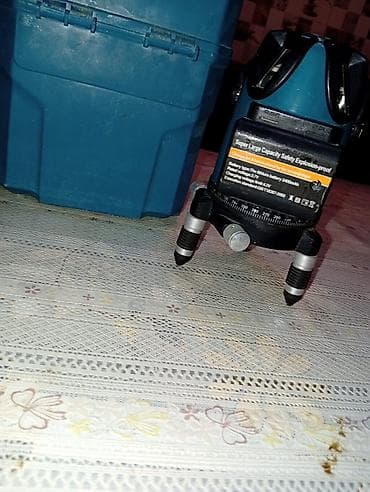 Ölçmə cihazları: İşlənmiş Lazer nivelir Dəqiq ölçən, Ünvandan götürmə, Kredit yoxdur — 2