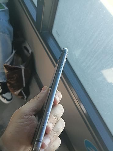 iphone kreditle: IPhone 11, 64 GB, Qara, Face ID — 6