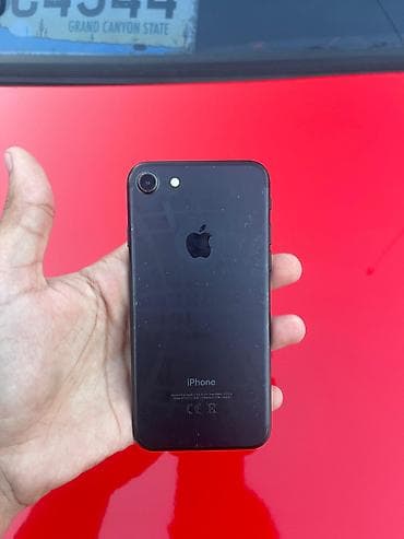 iphone 7 islenmis: IPhone 7, 32 GB, Qara, Barmaq izi — 2