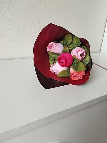 oyuncaq robot: Gul Xanımlarcun gözəl hediyə — 3