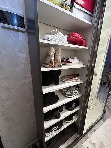 şfonerler: Dəhliz üçün funksional kupe şkaf - Qapılar: iki ədəd sürgülü qapı — 2