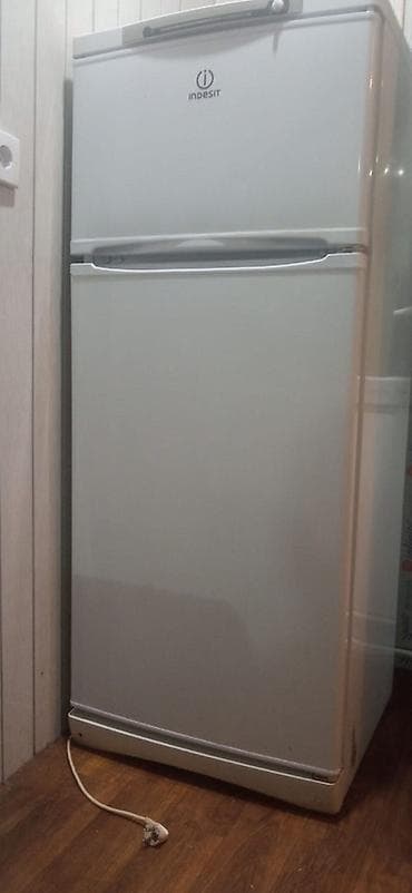 Indesit iki qapılı soyuducu - Üst kamera: dondurucu (ayrı qapı) lalafo.az -da Indesit iki qapılı soyuducu - Üst kamera: dondurucu (ayrı qapı)