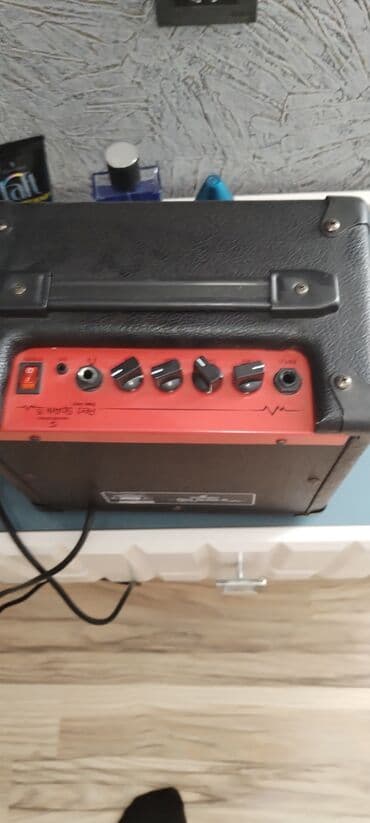 Gitara gücləndiriciləri: İşlənmiş Gitara gücləndiricisi, 15 Vt, Ünvandan götürmə — 3