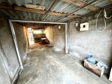 qaraj kirayə: Qaraj / Maşın saxlama yeri - Dəmir ikitərəfli darvazalı giriş - — 2