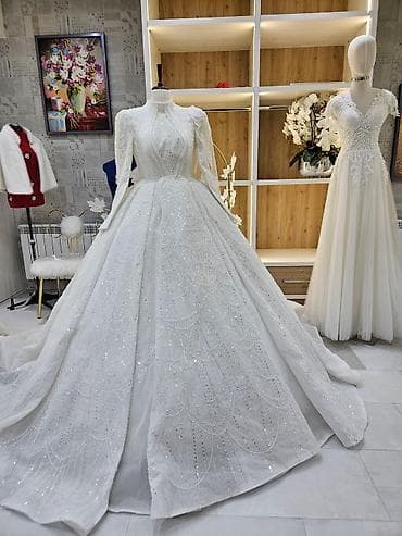 ağ sarucka: Gəlinliklərin kirayesi və satışı — 2