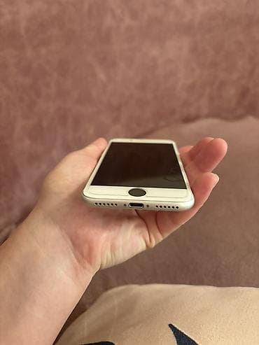 iphone x qutu: IPhone SE, Ağ, Barmaq izi — 5