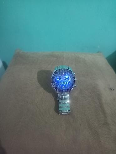 Kişi qol saatı analoq rəqəmsal Rusiyadan alınıb mavi led işığı var