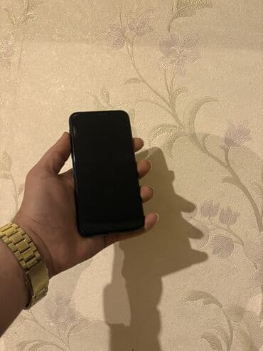 Apple iPhone: IPhone 11 Pro — 5