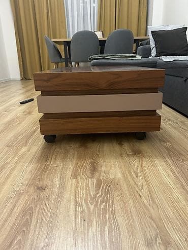 jurnal masalari: Kvadrat masa, Açılmayan, Təkərli, Teksturalı laminat, Zəmanətsiz — 3