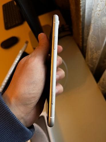 iphone 6 j: IPhone Xs, 64 GB — 8