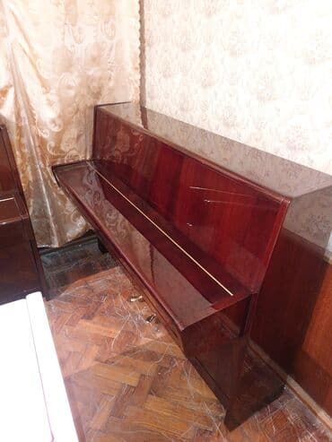 pianinolar: Pianino PETROF Cexiya istehsalı. İdeal vəziyyədə. Cadrılma və köklənmə — 2