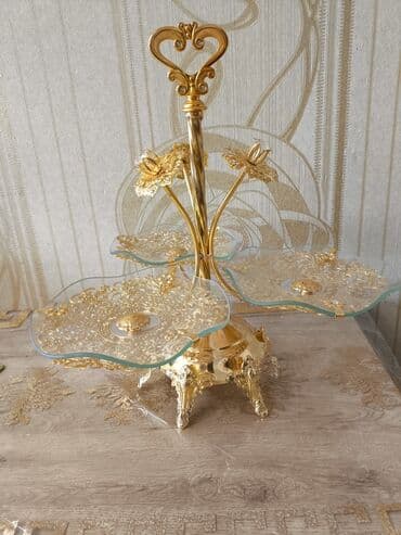 подставка для цветов: Zərif dizaynlı üçmərtəbəli servis stendi - Material: metal və şüşənin — 2