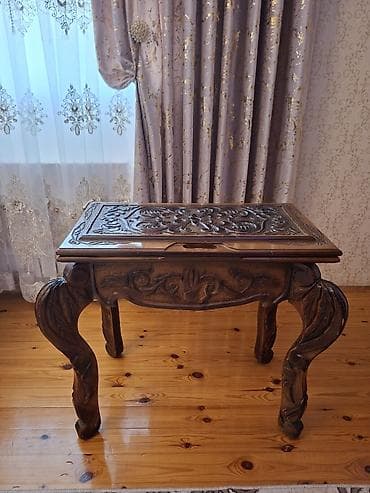 Taxta oyma qatlanan çay/servis masası - Material: bərk ağac - Üst