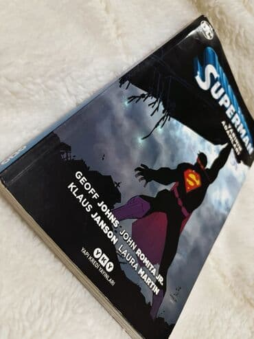 русский язык 5 класс л м бреусенко т а матохина: Superman komiks kitabı. Üz qabığında "Superman" yazısı, həmçinin GEOFF — 1