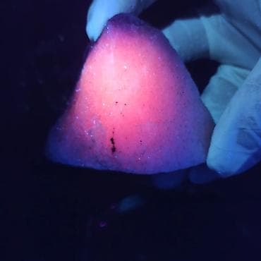 nerd sekilleri: Nadir Təbii Daş Satılır | Uv Floresan - Yaqut, Safir, Şpinel, Süd — 2