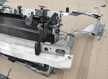 prius 2015: Toyota 30 — 3