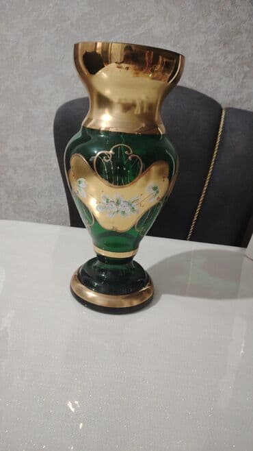 Bir vaza, Bogem şüşəsi