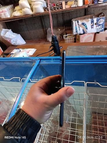 iphone ekran sekli: Tecno Spark, rəng - Qara, Barmaq izi — 5