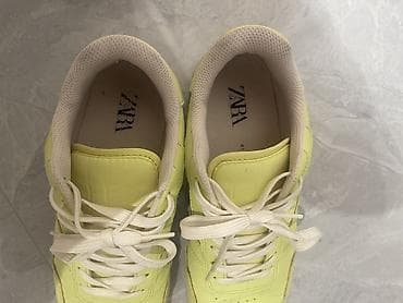 ZARA brendinin idman üslublu krossovkaları - Rəng: açıq neon-sarı