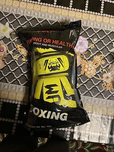 Venum boks əlcəkləri – 14 oz - Rəng: floresan sarı/qarışıq qara lalafo.az -da Venum boks əlcəkləri – 14 oz - Rəng: floresan sarı/qarışıq qara