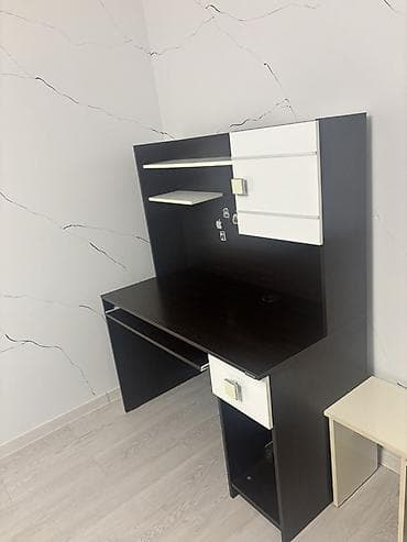 restoran stol: Düz masa, Polkalı, Siyirməli, Sadə laminat — 2