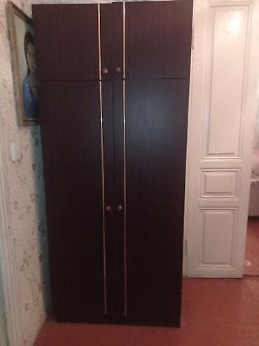 İşlənmiş, 4 qapılı, Qəhvəyi, Digər material, Açılan, Düz dolab