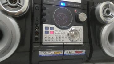 Səs gücləndiriciləri: 3800 w Güclü səs sistemi 2 Basoviki 2 Səs Kalonkaları var — 6