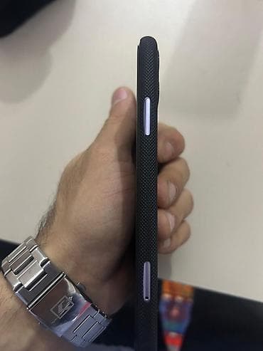 redmi note 11s ekran: IPhone 11, Qara, Face ID — 2