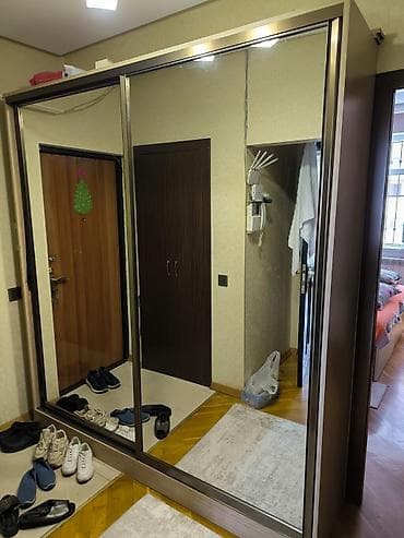 Dəhliz dolabı 250₼. Problemi yoxdur. Ölçü 2.2/2.20. Ünvan babək