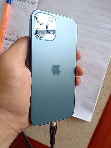 su isidən: IPhone 12 Pro, Pacific Blue, Face ID — 3