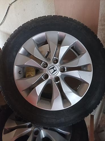 disk tekerler type 0: Disk təkər Honda 225 / 60 / R 17, 5 Boltlu — 4