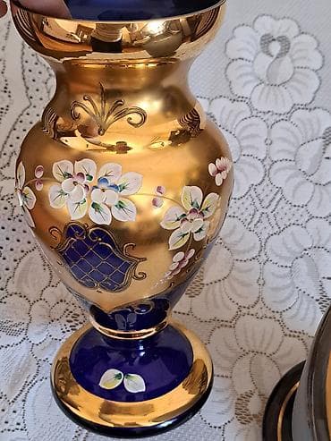 bagema guldan: Vaza dəsti, Farfor — 7