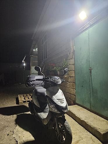 3 tekerlekli motor: 50 sm3, 2024 il — 1