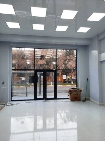 nerimanovda obyekt satilir: Nərimanov rayonu Montin bazarına yaxın,sahəsi 55 kv/m olan, 1 otağlı — 1