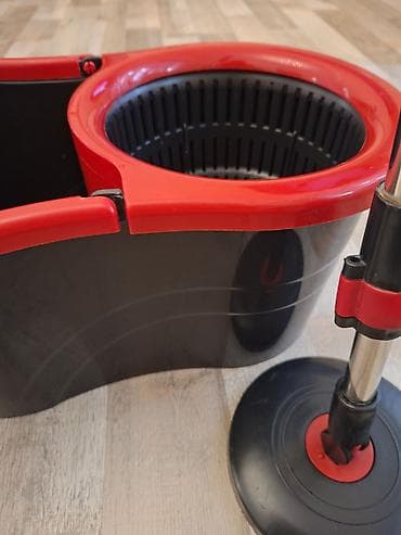 mop dəsti: Spin mop və vedrə dəsti - İki bölməli vedrə: biri su üçün, digəri — 1