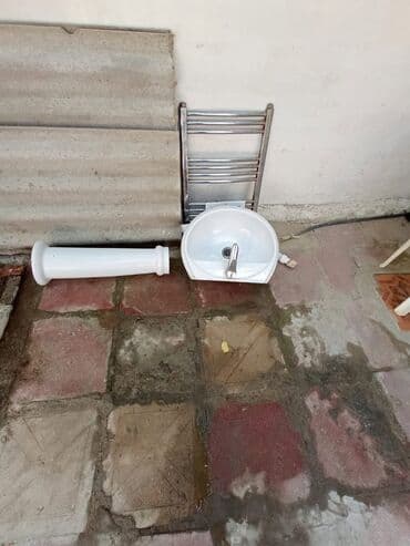 раковина под стиральную машину: Unitaz və umivalnik — 2