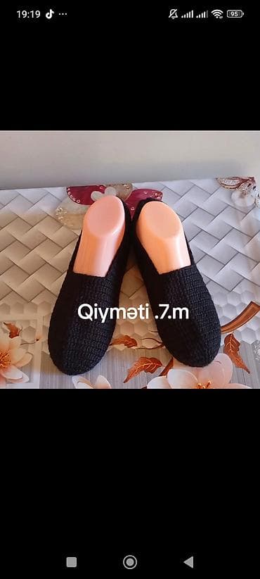 isci geyimi: Kişi corabları satılır Ayaqlari çox yaxşı isti saxlayır İsteyen yaza — 1