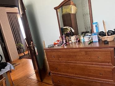 inşa mövzuları: İşlənmiş, 2 qapılı, Siyirməli, Qəhvəyi, Taxta, Kupe, Düz dolab — 1