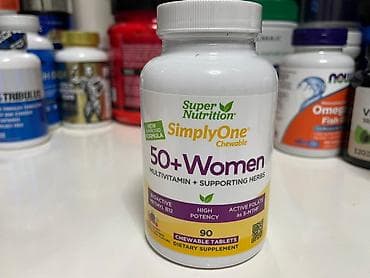 bir qadin: Xanimlar ve beyler ucun multivitamin kompleksleri.Her bir mehsul — 2