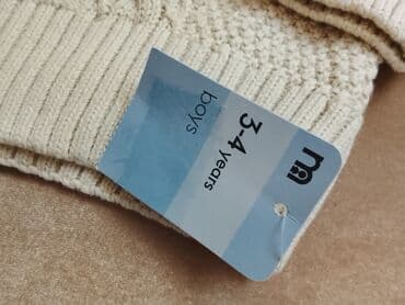 oglan ucun papaqlar: Uşaq sviteri – Mothercare (m&co işarəli etiket) - Ölçü: 3–4 yaş — 2