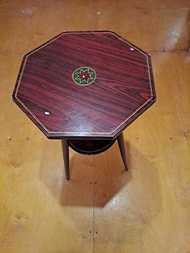 iwlenmiw taxt: Stol telefon wifi ve diger 30 manat — 2