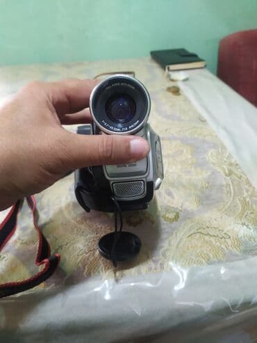 İnformatika: JVC Super VHS kasetli videokamera - Model: JVC Super VHS-C (VHS və — 1