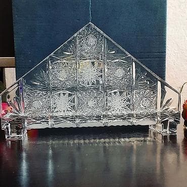 taxt ustu pakrival: Tom salfetka qablari. Cutu 140 azn — 3