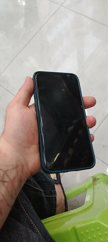 iphone dubai variant: IPhone X, Qara, Qırıq — 3