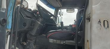 su kamaz: Mercedes-Benz betonqarışdıran (mikser) yük maşını 2002 ci ildir 10 — 4
