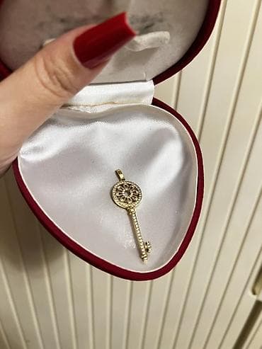 qızıl satış: Dəstə daxildir: Kulon, Tiffany, Sarı qızıl, 750 Əyar, 4 g — 1