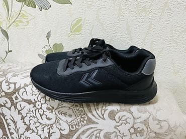 Krasofkalar və idman ayaqqabıları: Qara idman ayaqqabısı – HOMM marka - Rəng: tam qara, yan hissədə boz — 2